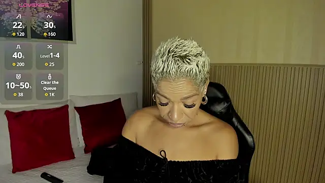 Snapshot of summer_night_ chatting on February 2026 11:41:01 AM summer night online show from February 2026 11:41:01 AM