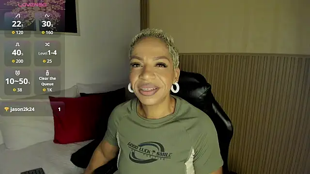 Snapshot of summer_night_ chatting on February 2026 11:42:02 AM summer night online show from February 2026 11:42:02 AM