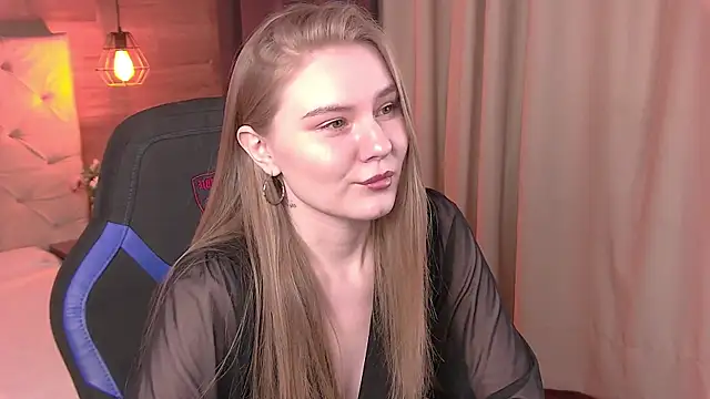 Snapshot of ValerieViolette chatting on February 2025 08:59:01 AM ValerieViolette online show from February 2025 08:59:01 AM