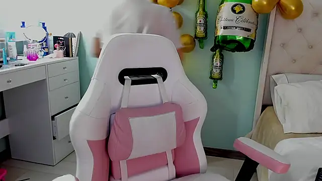 sharon leone26 online show from September 2025 05:10:02 AM