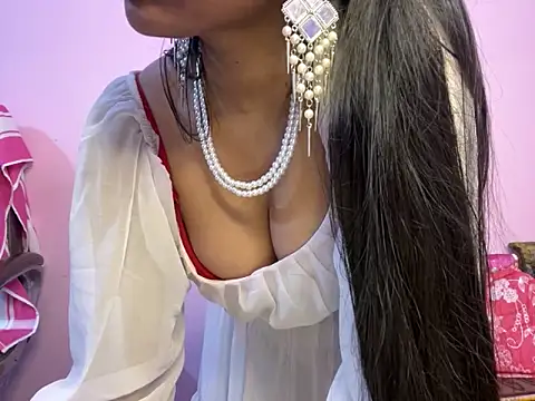 Snapshot of roshni-5 chatting on February 2025 07:48:02 PM roshni-5 online show from February 2025 07:48:02 PM