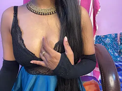 Snapshot of roshni-5 chatting on March 2025 07:50:02 PM roshni-5 online show from March 2025 07:50:02 PM