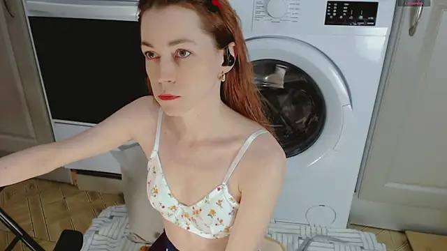 Amina Barbarian online show from September 2025 05:15:02 PM