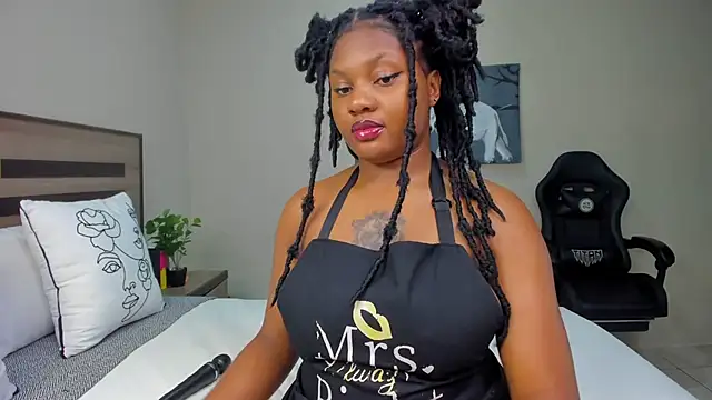 Renee-18 online show from April 2026 08:07:02 PM