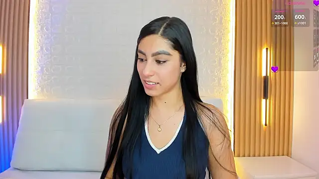 Snapshot of Emily_roux chatting on March 2026 12:04:01 AM Emily roux online show from March 2026 12:04:01 AM