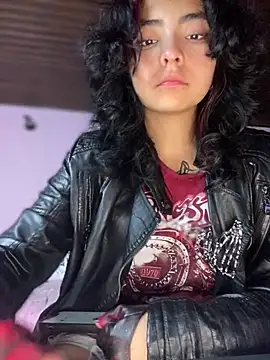 Snapshot of _Gothiccbitch_ chatting on February 2025 02:58:02 AM  Gothiccbitch  online show from February 2025 02:58:02 AM