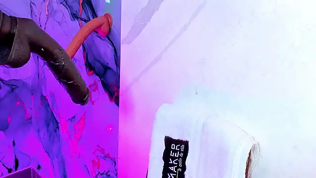 kristal blond online show from March 2026 04:29:01 AM