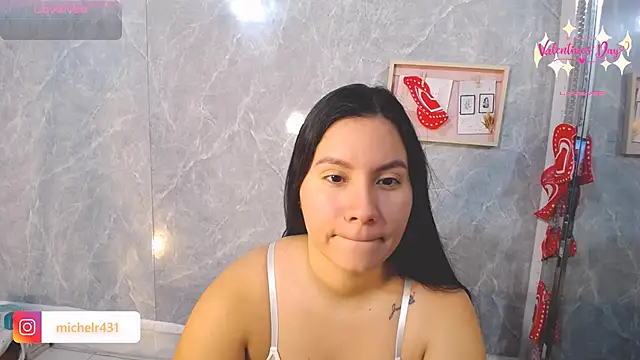 Snapshot of Mia__reys chatting on February 2026 01:07:01 PM Mia reys online show from February 2026 01:07:01 PM