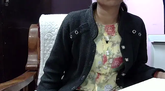 momo lov online show from December 2024 05:38:02 AM