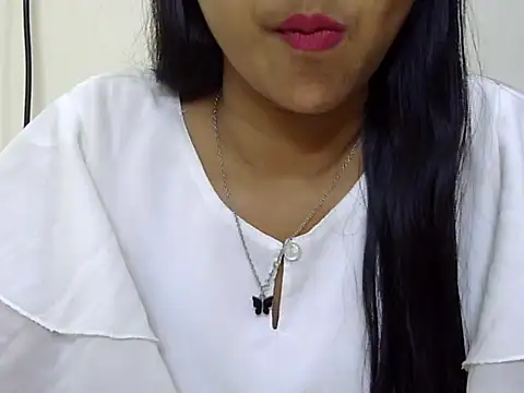 momo lov online show from March 2025 05:52:01 AM