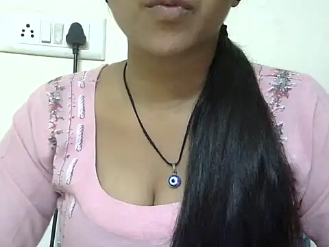 momo lov online show from October 2025 05:10:02 AM