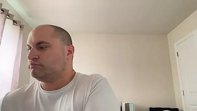 SluggishChase99 online show from April 2026 01:12:02 PM