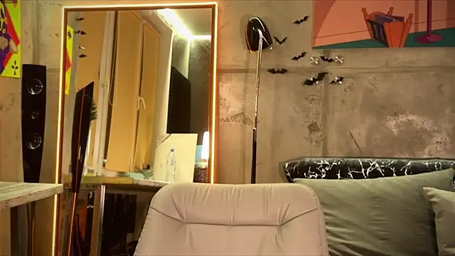 izi-fox online show from February 2025 06:34:02 PM