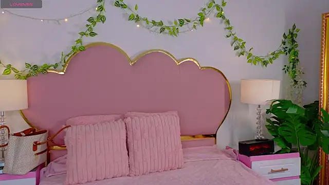 EmmaCrush online show from November 2025 09:50:01 PM