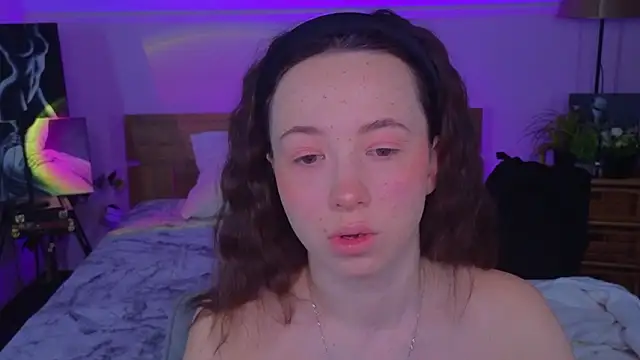 Hayle Hill online show from February 2026 11:44:02 PM