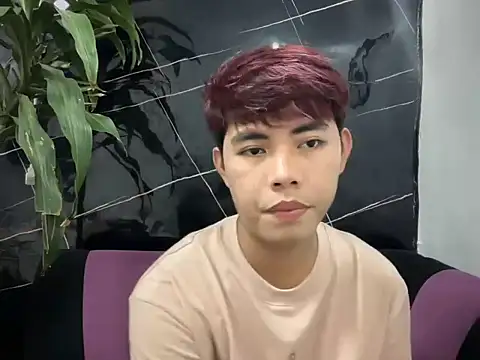 hoenika online show from April 2026 08:28:02 PM