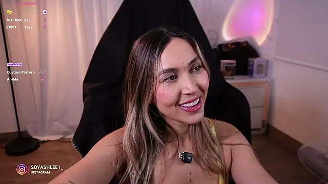 Snapshot of ashley2004_x chatting on July 2026 11:45:02 PM ashley2004 x online show from July 2026 11:45:02 PM