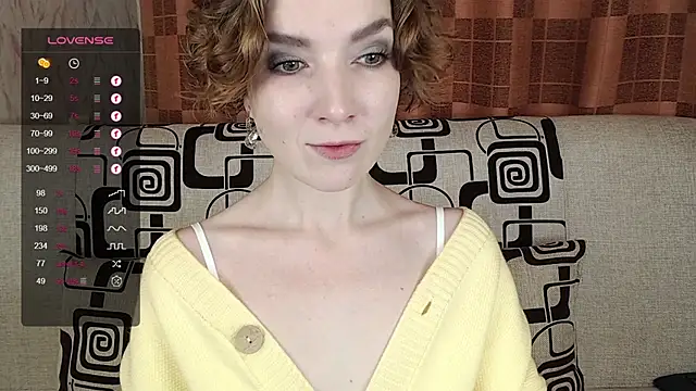 TinaWince online show from November 2025 04:49:01 AM