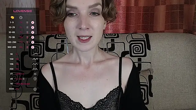 Snapshot of TinaWince chatting on July 2026 05:11:02 AM TinaWince online show from July 2026 05:11:02 AM