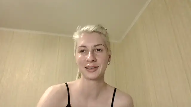 Snapshot of Darling420 chatting on July 2026 04:35:02 PM Darling420 online show from July 2026 04:35:02 PM