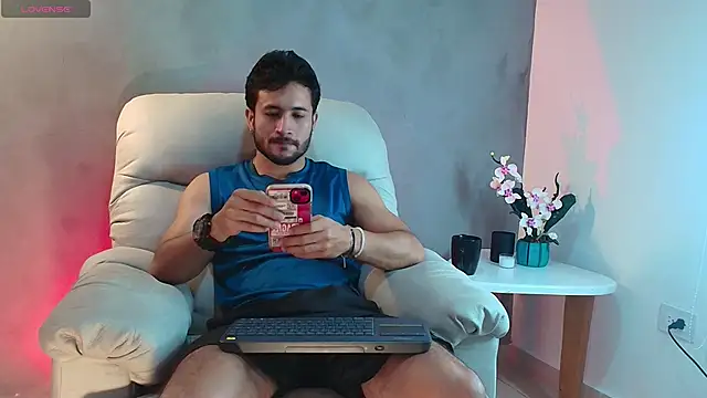 Snapshot of Valentinoford chatting on March 2025 12:29:02 AM Valentinoford online show from March 2025 12:29:02 AM