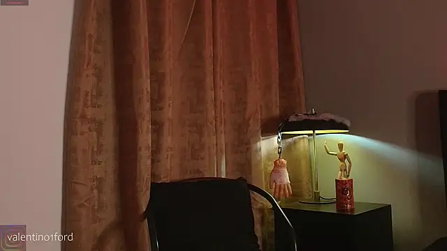 Snapshot of Valentinoford chatting on October 2025 07:35:02 PM Valentinoford online show from October 2025 07:35:02 PM