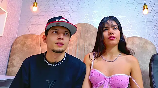 kendalltaylorr online show from March 2026 03:00:02 AM