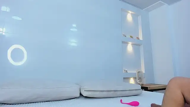 Dalia-Prada online show from December 2025 04:41:02 AM