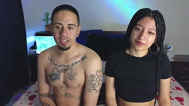 Snapshot of tony_and_sophia chatting on March 2025 11:06:01 AM tony and sophia online show from March 2025 11:06:01 AM