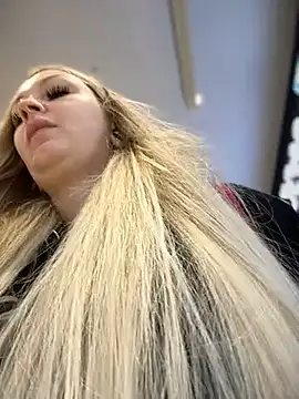 Teya moon  online show from December 2024 11:12:02 AM