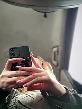 Teya moon  online show from March 2025 10:21:02 AM