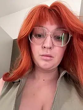 Teya moon  online show from May 2026 10:23:01 AM