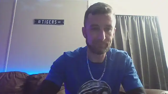 HungStud4You online show from February 2025 04:41:02 AM