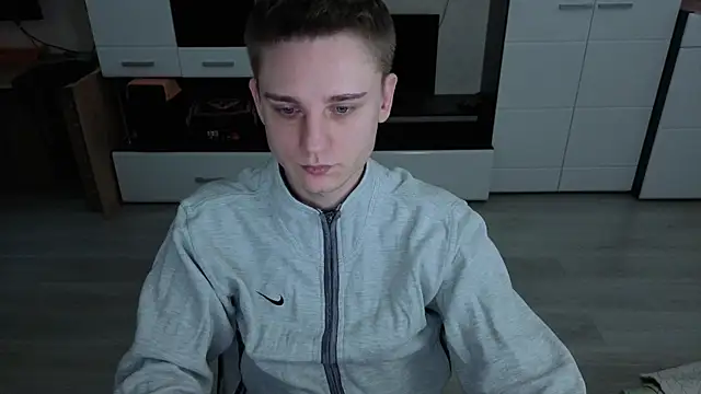 angryzan online show from November 2025 05:45:02 AM