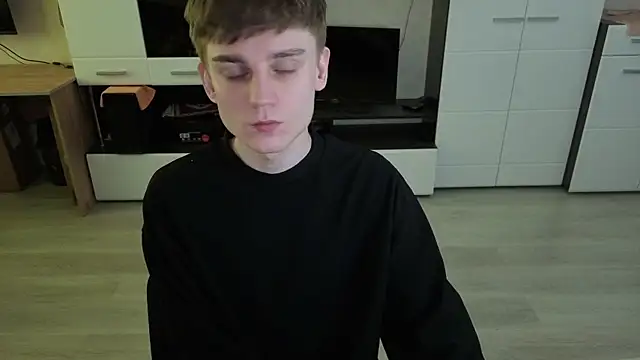 angryzan online show from April 2026 06:03:02 AM