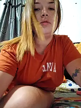 Snapshot of Sofia_Queen17 chatting on December 2024 10:02:01 AM Sofia Queen17 online show from December 2024 10:02:01 AM