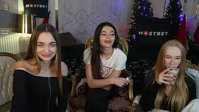 Lana Pulse online show from December 2024 11:35:01 PM