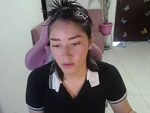Snapshot of littleangel1_m chatting on July 2026 10:11:01 PM littleangel1 m online show from July 2026 10:11:01 PM