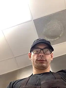 hailzeffn online show from March 2026 02:44:01 PM