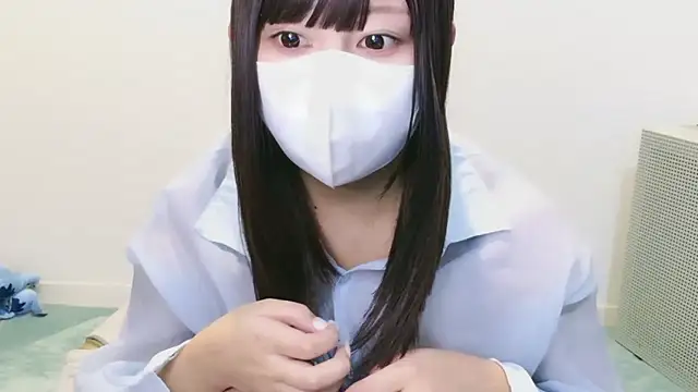 Snapshot of YUTSU_KI chatting on September 2025 04:29:01 PM YUTSU KI online show from September 2025 04:29:01 PM