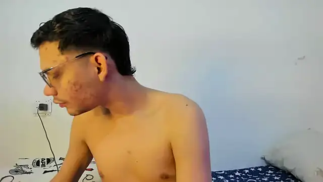 Diego-Monsalve online show from October 2025 10:41:02 PM