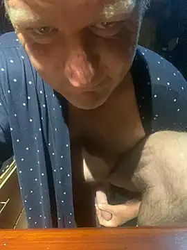 Snapshot of sexycouple109 chatting on December 2024 02:38:01 AM sexycouple109 online show from December 2024 02:38:01 AM