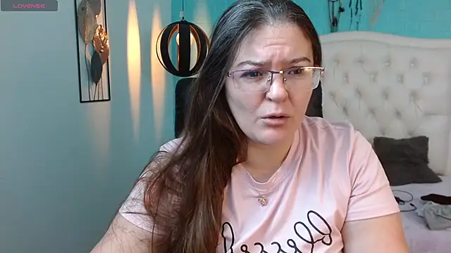 MsJossie online show from April 2026 03:31:01 AM