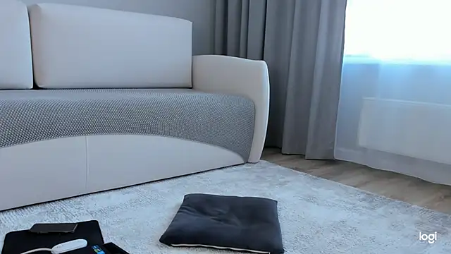 AmelinaLove online show from April 2026 02:42:02 AM