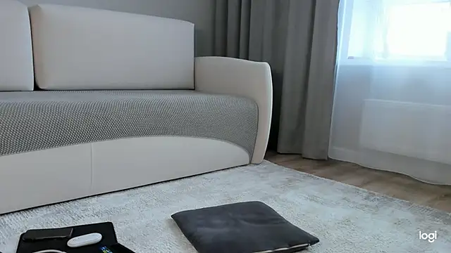 AmelinaLove online show from April 2026 03:00:01 AM