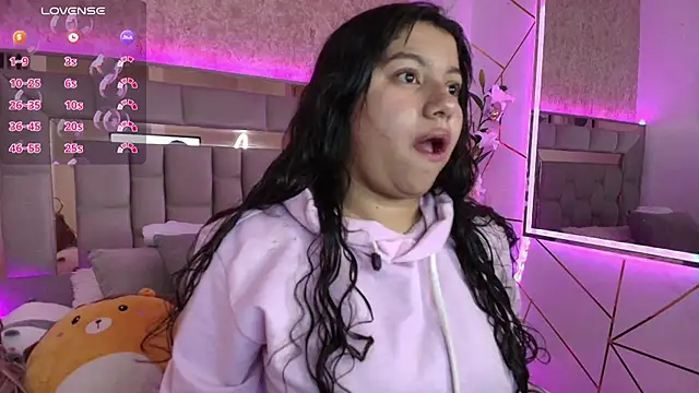 Snapshot of Miaa_Smiith1 chatting on January 2025 03:18:02 AM Miaa Smiith1 online show from January 2025 03:18:02 AM