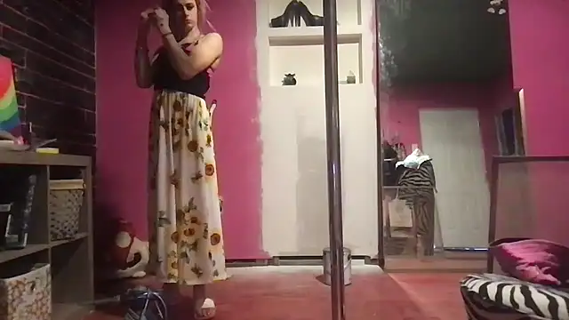 watermellonpussy online show from December 2024 01:44:02 PM