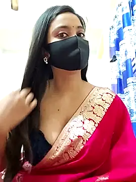 Snapshot of SimaRoy- chatting on February 2025 01:21:01 AM SimaRoy- online show from February 2025 01:21:01 AM
