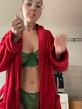 Snapshot of SecretTanisha_Lover chatting on January 2025 09:45:02 AM SecretTanisha Lover online show from January 2025 09:45:02 AM