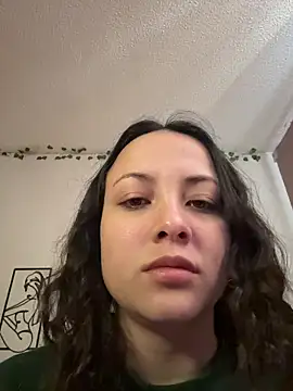 Megan Rodrigo online show from December 2025 02:22:02 PM